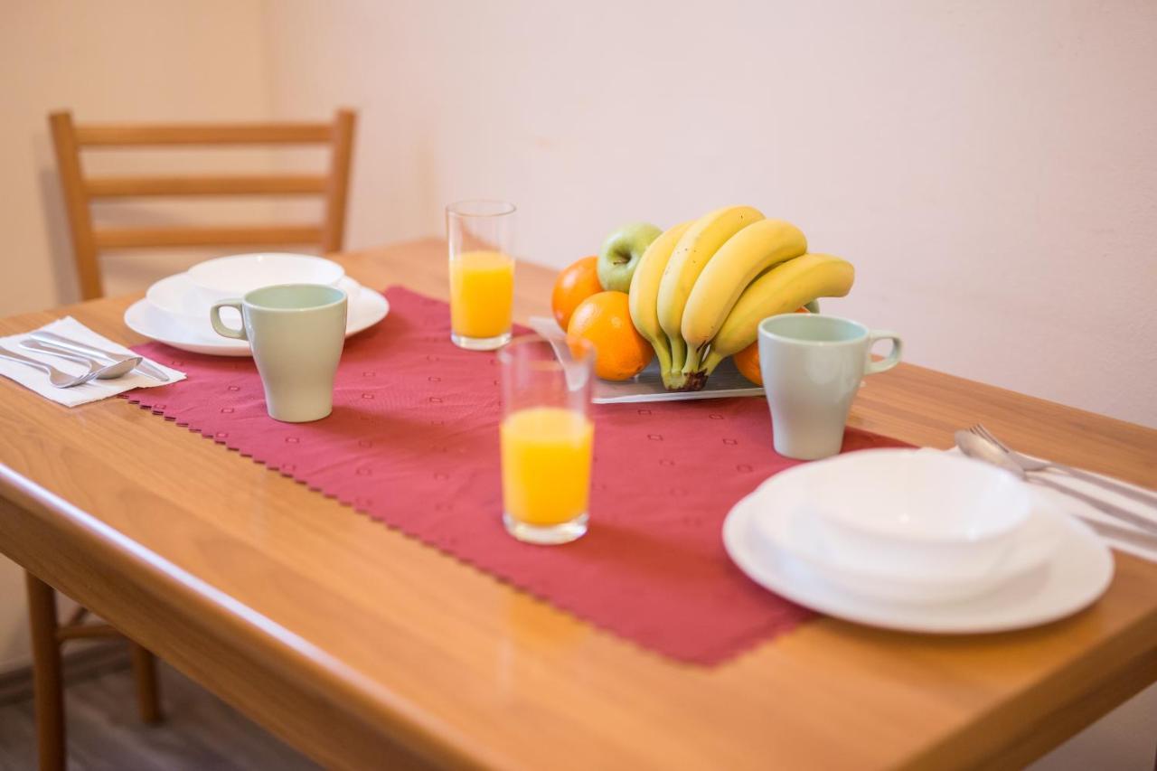 Duskova Apartments Πράγα Εξωτερικό φωτογραφία
