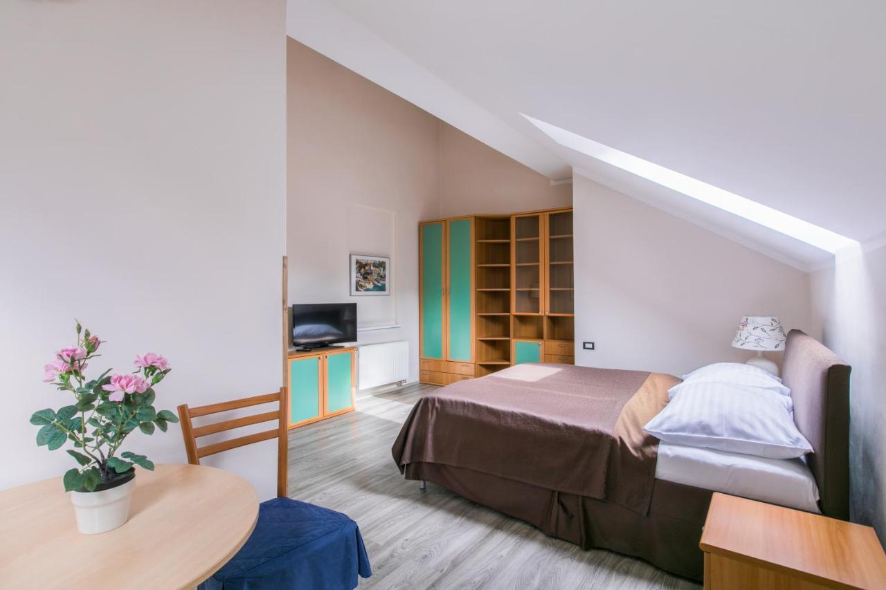 Duskova Apartments Πράγα Εξωτερικό φωτογραφία