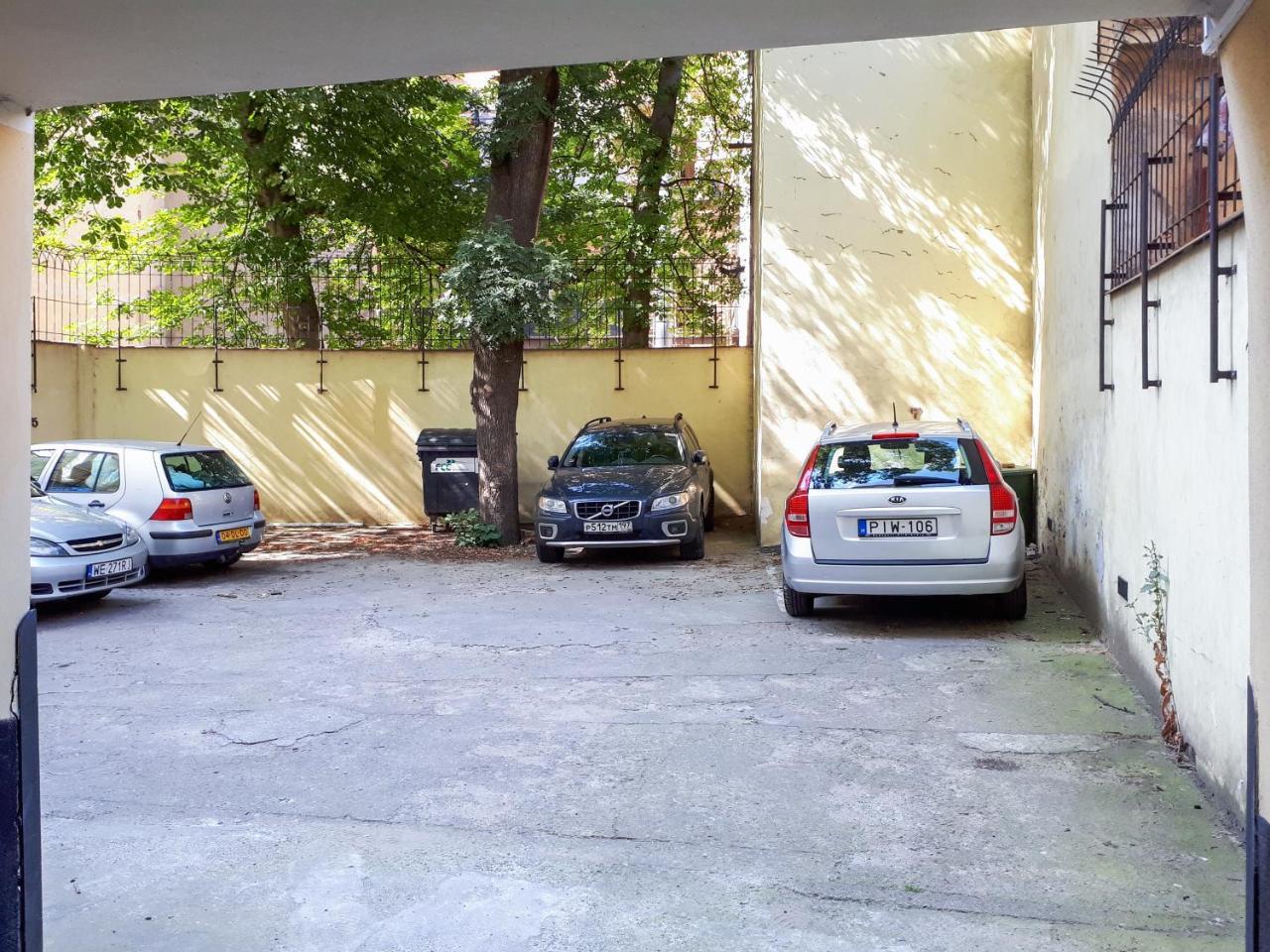 Duskova Apartments Πράγα Εξωτερικό φωτογραφία