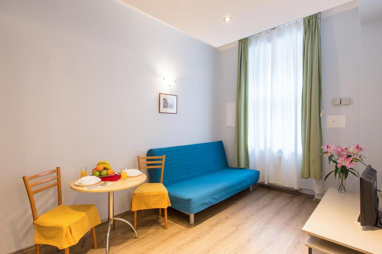 Duskova Apartments Πράγα Εξωτερικό φωτογραφία