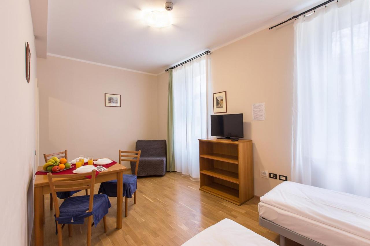 Duskova Apartments Πράγα Εξωτερικό φωτογραφία