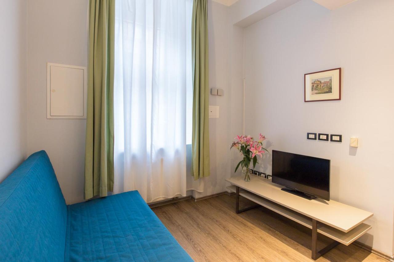 Duskova Apartments Πράγα Εξωτερικό φωτογραφία